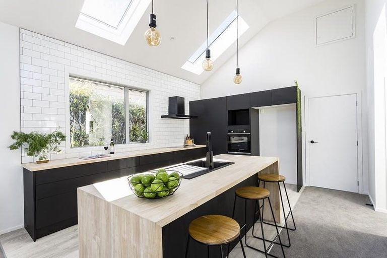 Photo of property in 18 Pretoria Avenue, Saint Clair, Dunedin, 9012