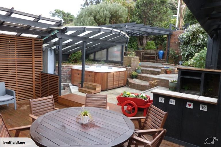 Photo of property in 44 Rawhiti Road, Pukerua Bay, 5026