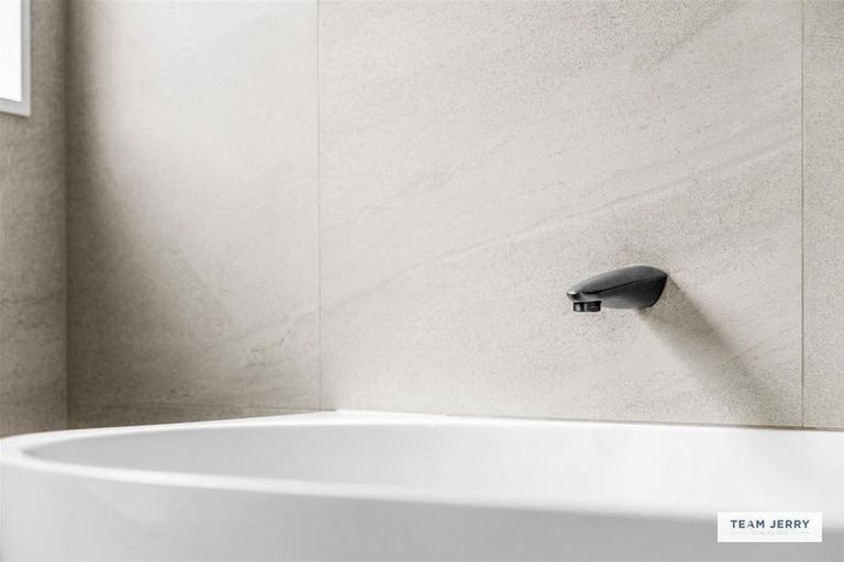 Photo of property in 339b Bucklands Beach Road, Bucklands Beach, Auckland, 2012