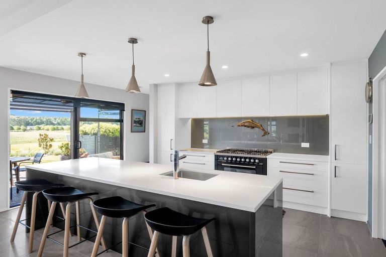 Photo of property in 28 Te Haunui Lane, Pegasus, 7612