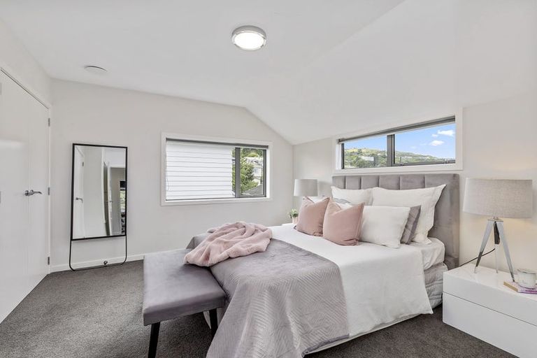 Photo of property in 23e Hinau Street, Tawa, Wellington, 5028