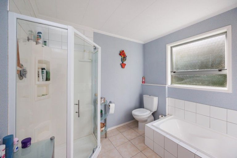 Photo of property in 1366 Rangiotu Road, Tiakitahuna, Palmerston North, 4477