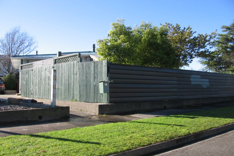 Photo of property in 17 Hunter Street, Milson, Palmerston North, 4414