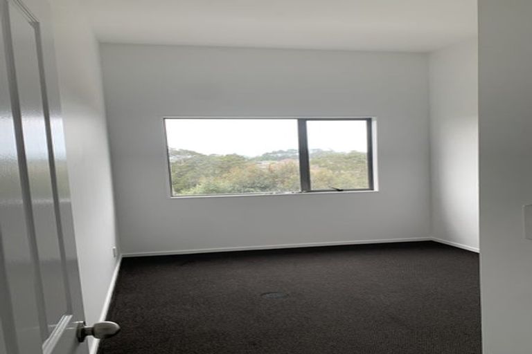 Photo of property in 25/3 Hulme Place, Henderson, Auckland, 0612