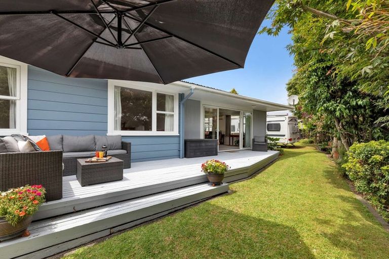 Photo of property in 55 Welcome Bay Road, Welcome Bay, Tauranga, 3112