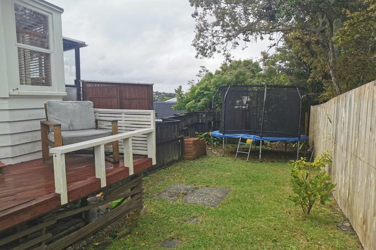 Photo of property in 2/4 Firth Road, Torbay, Auckland, 0630