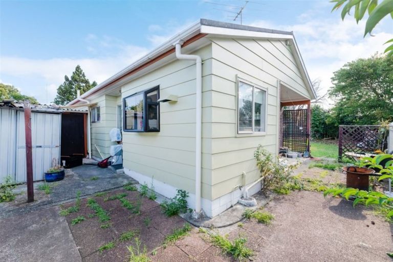 Photo of property in 1/159 Te Atatu Road, Te Atatu South, Auckland, 0610