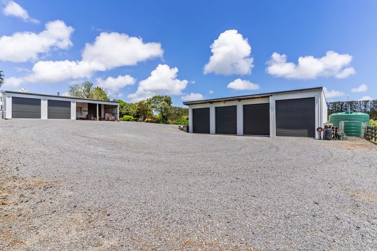 Photo of property in 121 Marae O Rehia Road, Karioitahi, Waiuku, 2683