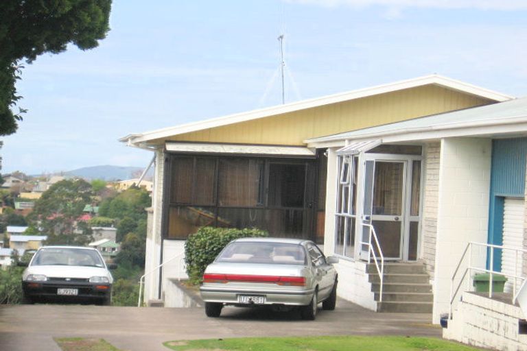 Photo of property in 60 Ridge Street, Otumoetai, Tauranga, 3110