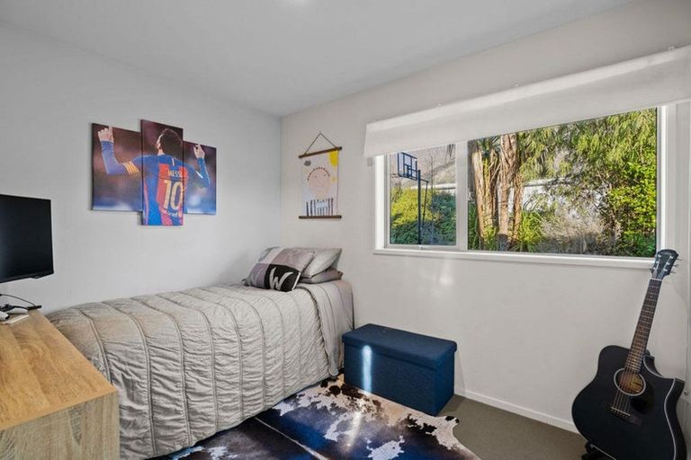 Photo of property in 3 Rere Road, Lake Hayes, Queenstown, 9304