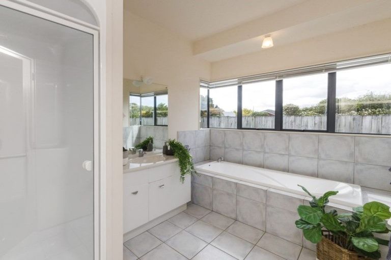 Photo of property in 21 Washington Parade, Milson, Palmerston North, 4414