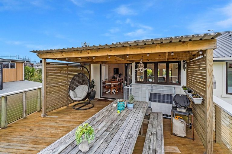 Photo of property in 279 Peka Peka Road, Peka Peka, Waikanae, 5391