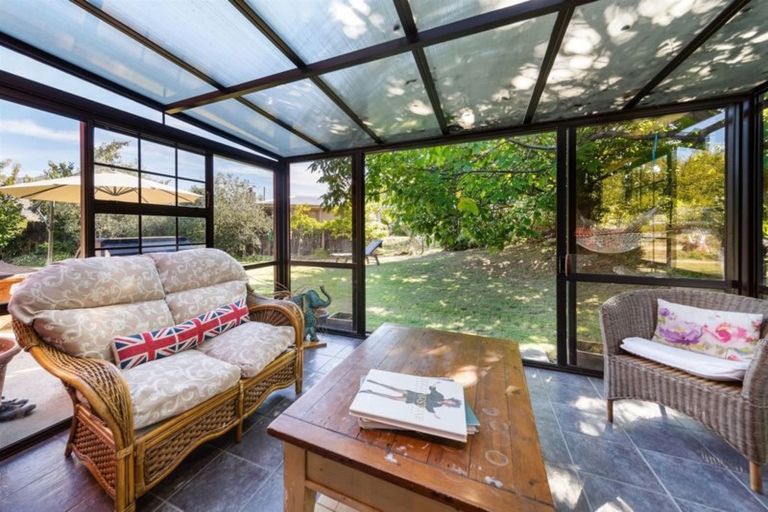 Photo of property in 11 Matai Road, Wanaka, 9305