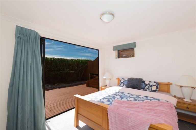 Photo of property in 35 Hawtrey Terrace, Churton Park, Wellington, 6037