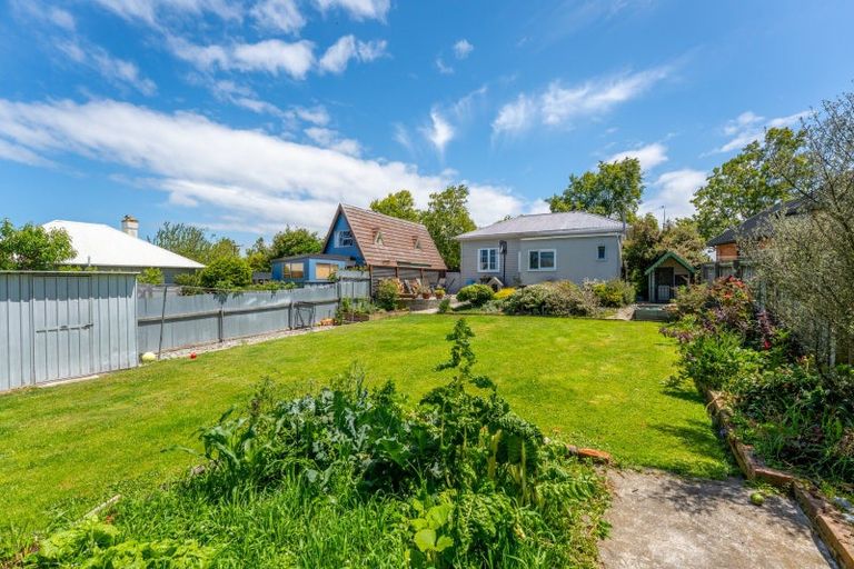 Photo of property in 87 Avenue Road, West End, Timaru, 7910