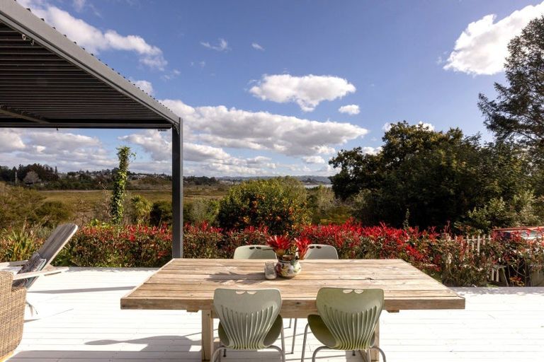 Photo of property in 58 Hall Road, Matua, Tauranga, 3110