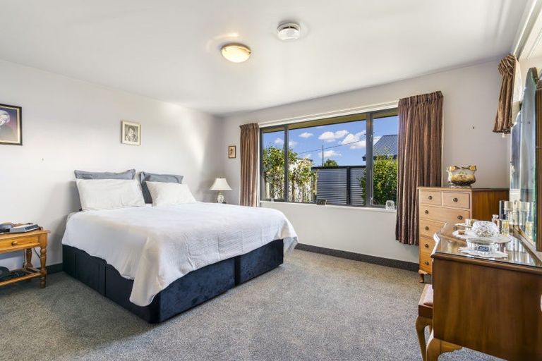 Photo of property in 52 Park Street, Winton, 9720