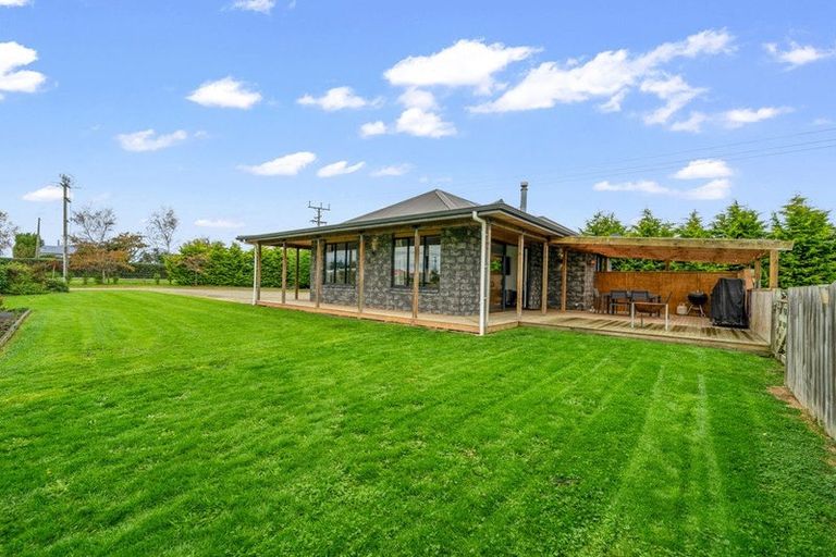 Photo of property in 176 Seaward Road, Edendale, 9825
