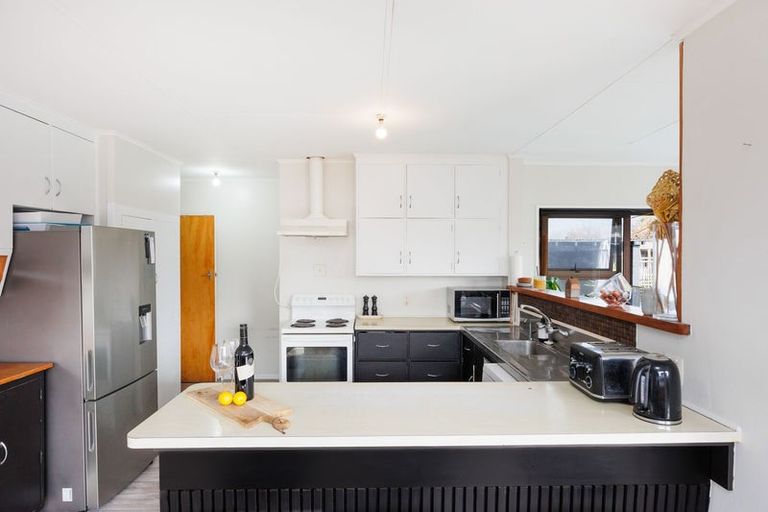 Photo of property in 98 Lethbridge Street, Feilding, 4702