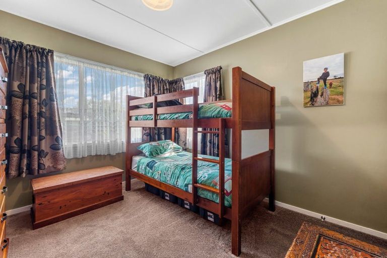 Photo of property in 15 Fenruss Street, Fairy Springs, Rotorua, 3015