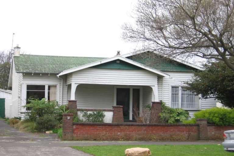 Photo of property in 9 Milverton Avenue, Hokowhitu, Palmerston North, 4410
