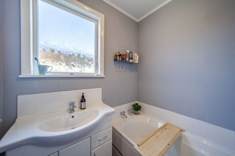 Photo of property in 51 Allen Berry Avenue, Pirimai, Napier, 4112