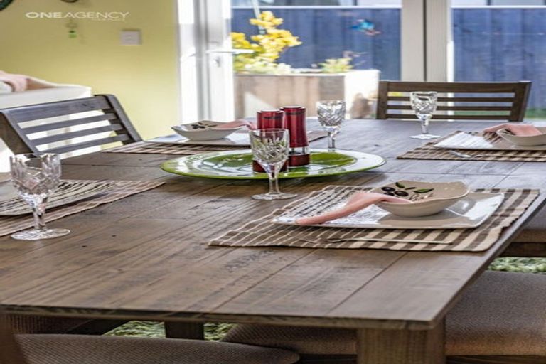 Photo of property in 14 Deans Place, Amberley, 7410