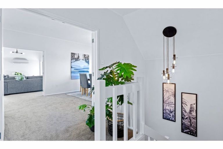 Photo of property in 74 Porritt Avenue, Chatswood, Auckland, 0626