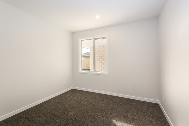 Photo of property in 27 Owaka Road, Wigram, Christchurch, 8025