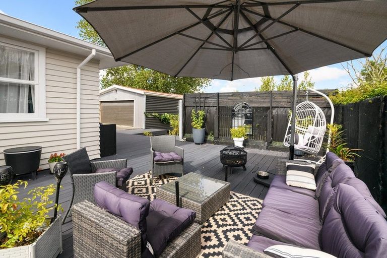 Photo of property in 76 Alexandra Street, Marton, 4710