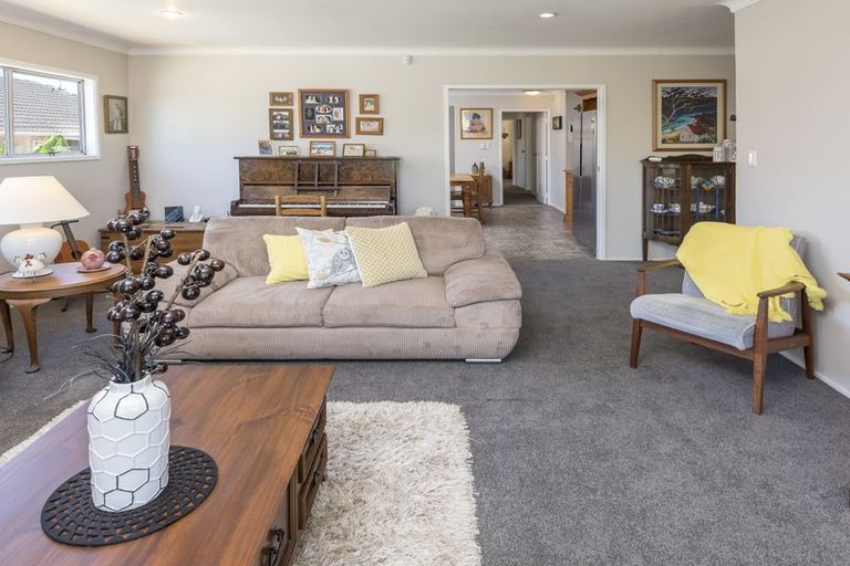 Photo of property in 4 Galvan Avenue, Sunnyhills, Auckland, 2010