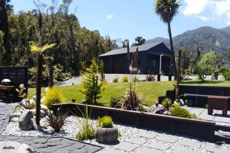 Photo of property in 3316 Coast Road, Barrytown, Runanga, 7873