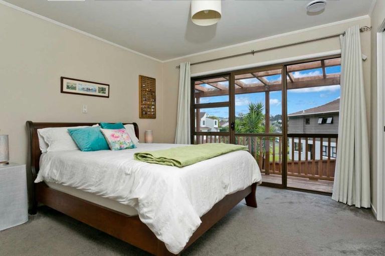 Photo of property in 11 Squirrel Lane, Browns Bay, Auckland, 0630