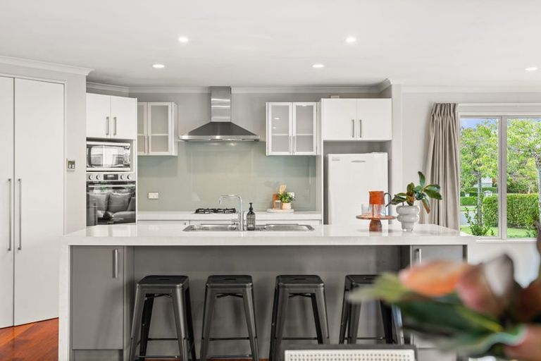 Photo of property in 15 Westpark Drive, Burnside, Christchurch, 8053