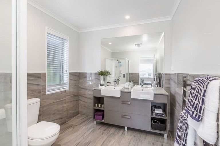 Photo of property in 61 Mackay Drive, Greenhithe, Auckland, 0632