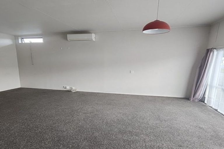 Photo of property in 27 Branscombe Street, Johnsonville, Wellington, 6037