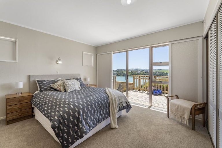 Photo of property in 37 Bosun Terrace, Whitby, Porirua, 5024