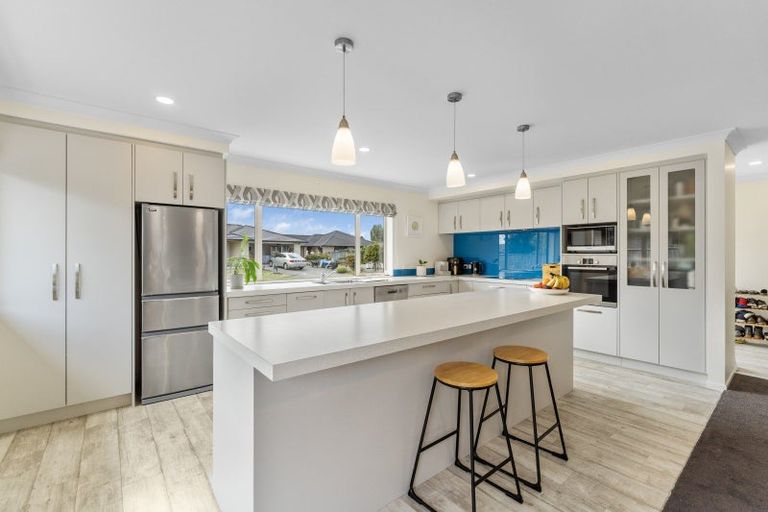 Photo of property in 16 Dal Din Drive, Otaki, 5512