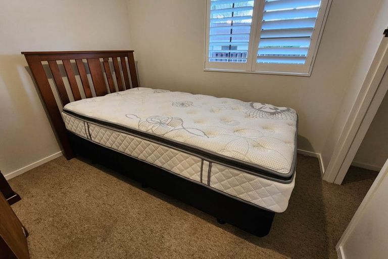 Photo of property in 19 Kaweka Place, Havelock North, 4130