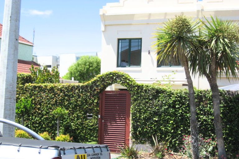 Photo of property in 1/9 Burgess Street, Sumner, Christchurch, 8081