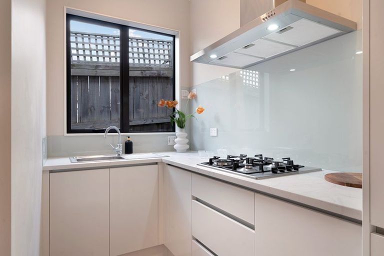 Photo of property in 86b Kervil Avenue, Te Atatu Peninsula, Auckland, 0610