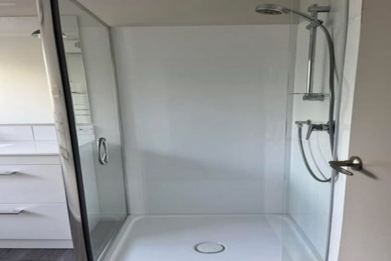 Photo of property in 1a He Awa Crescent, Waikanae, 5036