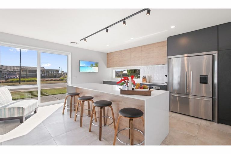 Photo of property in 1 Tara Crescent, Woodend, 7610