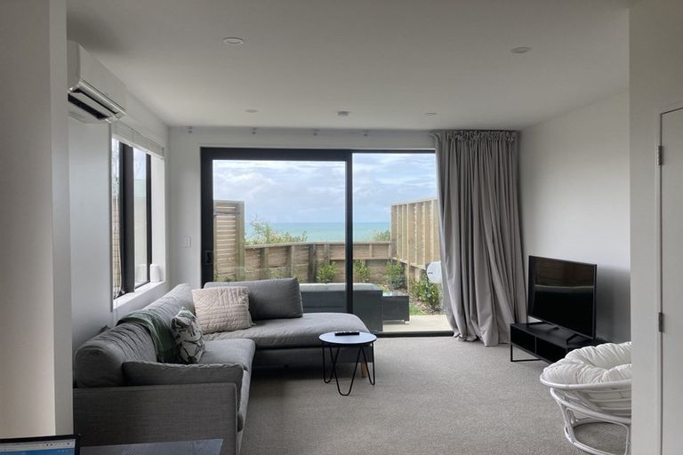 Photo of property in 4/52 High Street, Island Bay, Wellington, 6023