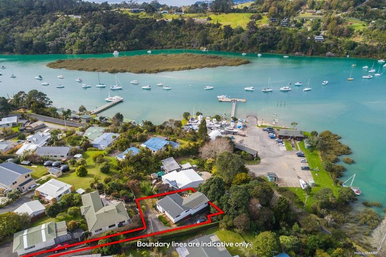 Photo of property in 10a Stillwater Crescent, Stillwater, Silverdale, 0993