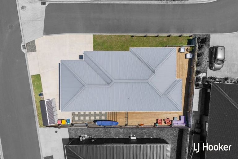 Photo of property in 8 Sandy Place, Waihi Beach, 3611