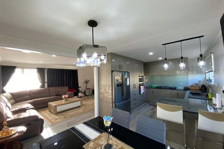 Photo of property in 214 East Tamaki Road, Otara, Auckland, 2023