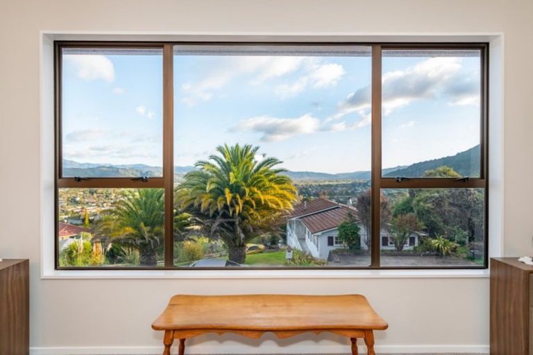 Photo of property in 15 Alleyne Court, Brown Owl, Upper Hutt, 5018