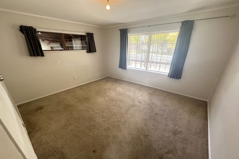 Photo of property in 12 Fairdale Avenue, Red Hill, Papakura, 2110
