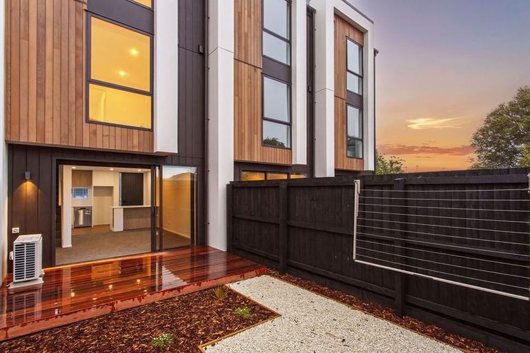 Photo of property in 3/12 Tonga Place, Riccarton, Christchurch, 8041